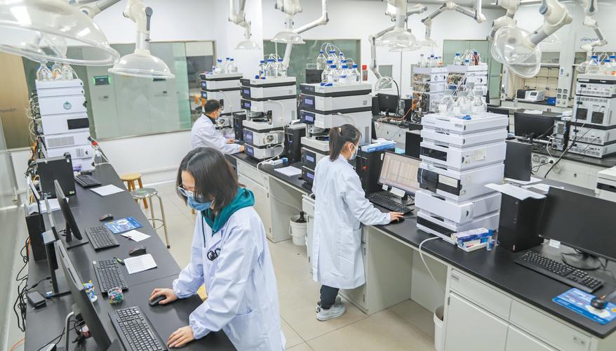 推进生命科学领域技术研发与项目攻关